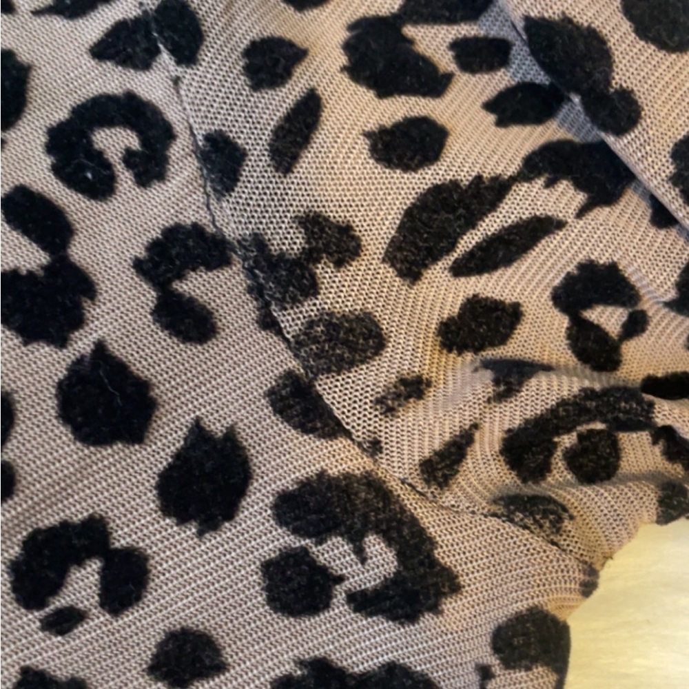 LULU’S FLIRTY BROWN LEOPARD PRINT MESH LONG SLEEVE BODYSUIT - Picture 8 of 8